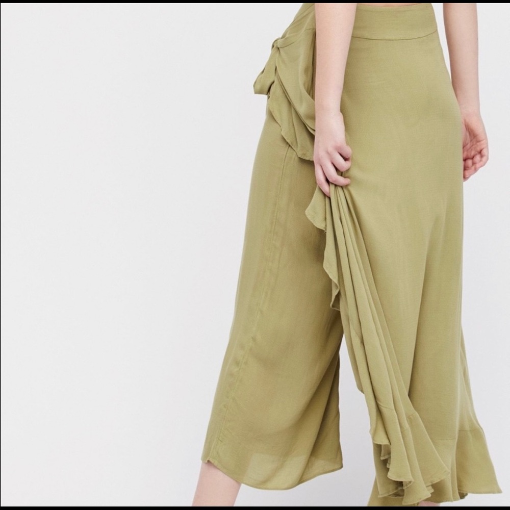 Free People boho pea green skirted palazzo pants - Picture 3 of 12